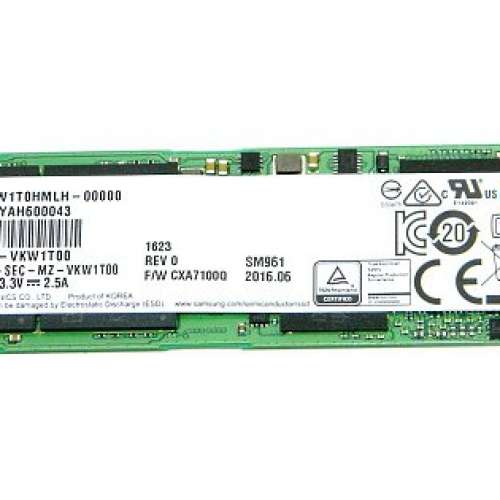Samsung SM961 256GB SSD (M.2 NVMe PCIe x4)  (970 pro OEM版)