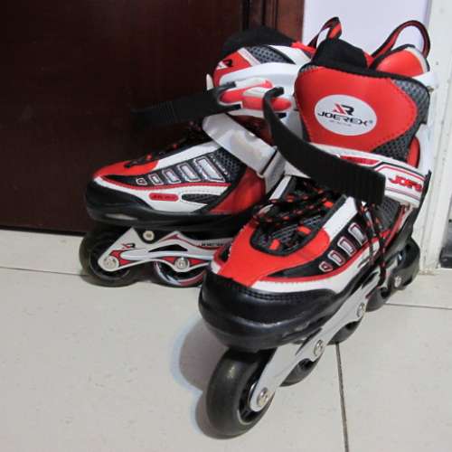 Roller Skate 小童溜冰鞋能夠調整由 35-38(European size) 有盒