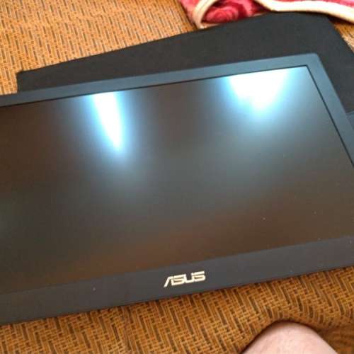 Asus MB169B+ portable LCD monitor