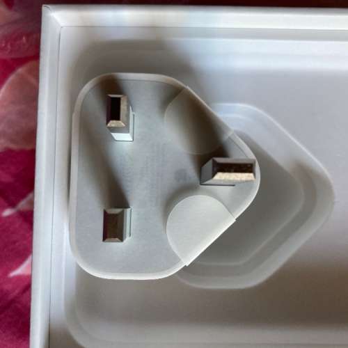 全新Apple 5W USB Power Adapter iPhone 11 跟機 火牛
