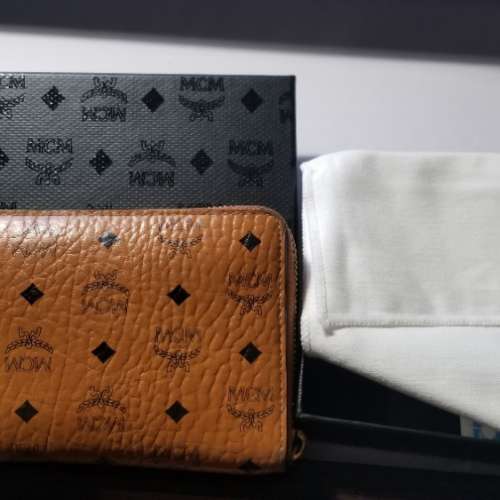 9成新 MCM Long Wallet ( Unisex )