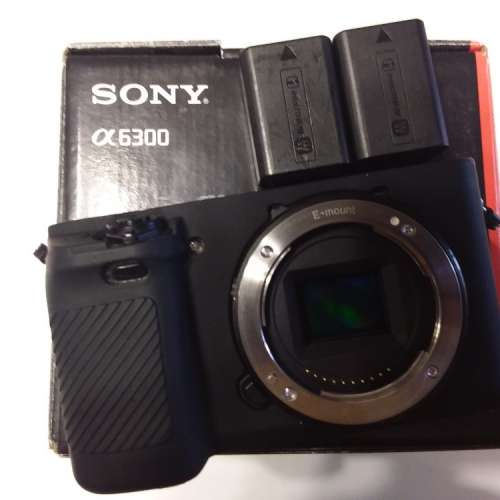 90% New Sony a6300 body only with 2 batteries