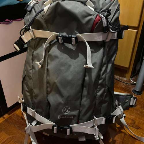 F-Stop red bull ajna 特別版色 40L