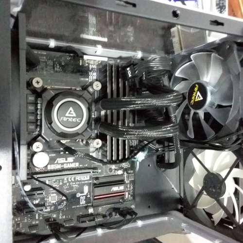 Antec k120 Rgb 水冷Cpu  & i5 4460 Cp，Asus b85M Gamer底板，Corsair 16GB RAM