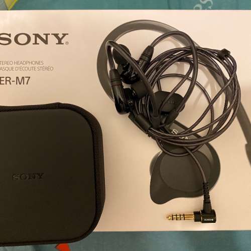 接近全新Sony IER-M7 行貨全套