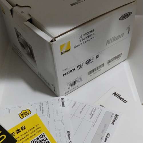 Nikon J5 , 行貨, 99%new, 包套裝鏡10-30mm , 長放防潮箱