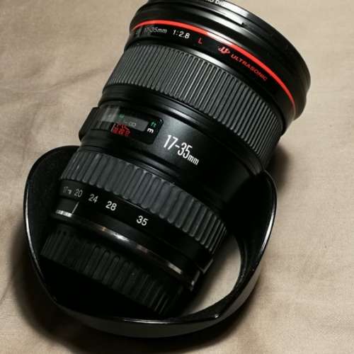 Canon EF 17-35mm