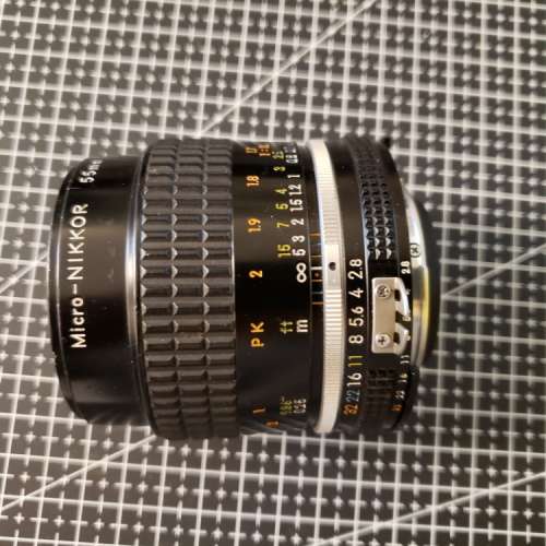 Nikon 55mm F2.8 Micro Nikkor AIS 85%