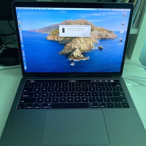 MacBook Pro 13-inch, 2016 with Touch Bar Space Grey