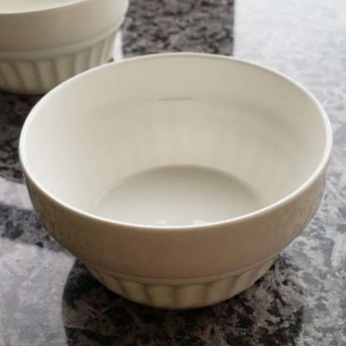 全新白瓷靚碗8隻