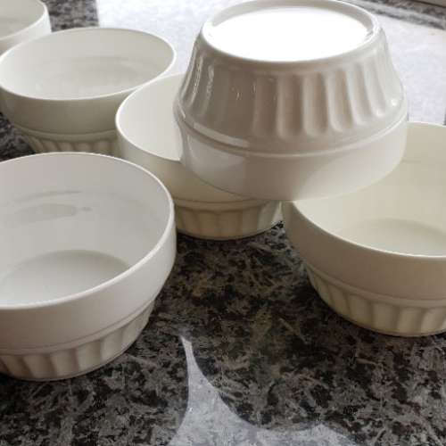 全新白瓷靚碗8隻