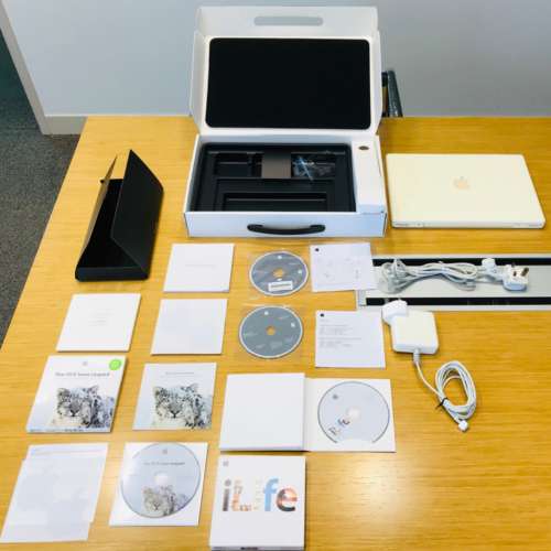 Apple Macbook 13” Mid. 2007 A1181 白機有盒