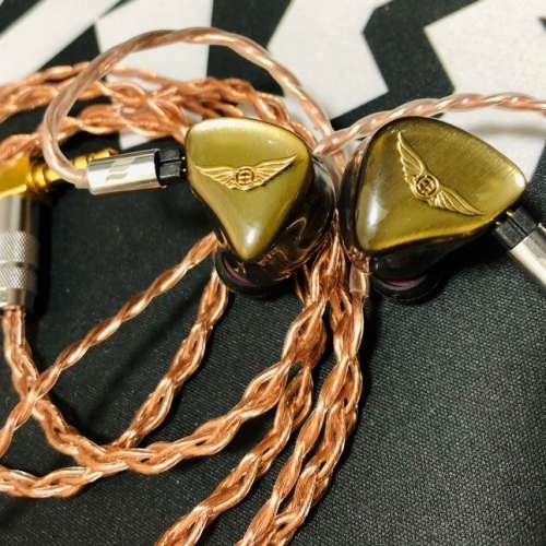 Empire ears Legend X Japan Gold,跟原裝Effect Audio Ares 3.5 Empire ears Legend X Japan Gold,跟原裝Effect Audio Ares 3.5