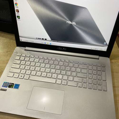 ASUS UX501VW