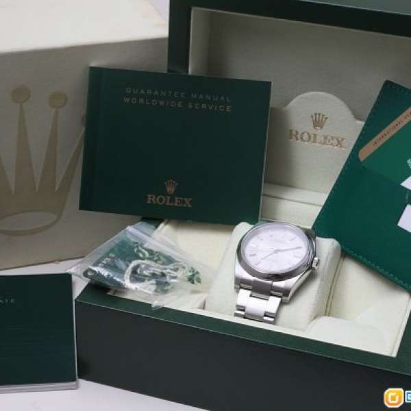 勞力士 Rolex Oyster Perpetual 116000 香港行貨，購自周生生，保用至2021年5月