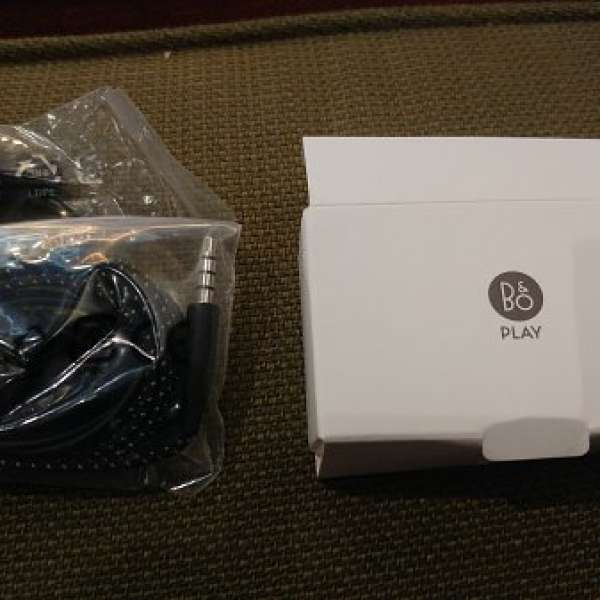 LG V30+ B&O play Brand-new premium earphone (original stock)