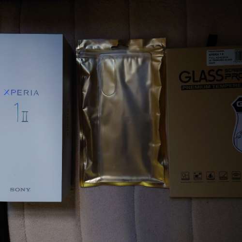 全新未開封 Sony Xperia 1 II 鏡紫 行貨 購自百老匯