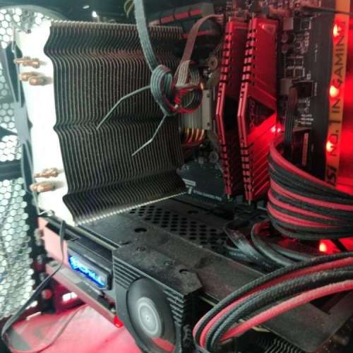 i7 6700 + MSI B150A GAMING PRO + ADATA XPG Z1 DDR4 2400 16GB (不散賣)