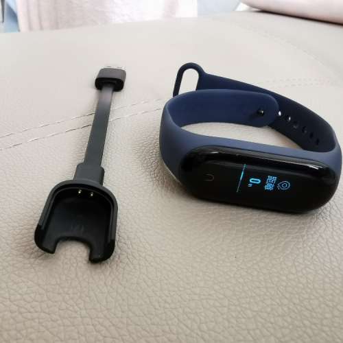 小米手環3 NFC Xiaomi Mi Band 3 nfc紫色錶帶,連充電線