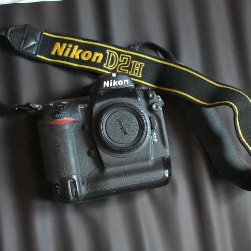 Nikon D2H