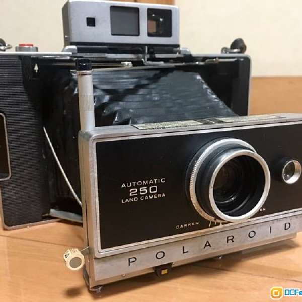 Polaroid LAND CAMERA MODEL 250  即買即用