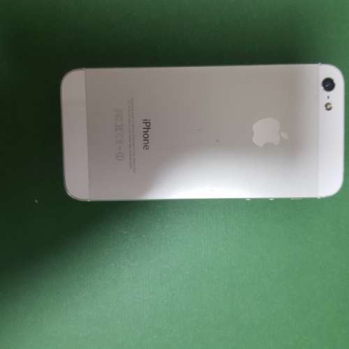 已過保90% 銀色iphone 5 16gb,單機一台，已換電池，粗用一流 平放。。