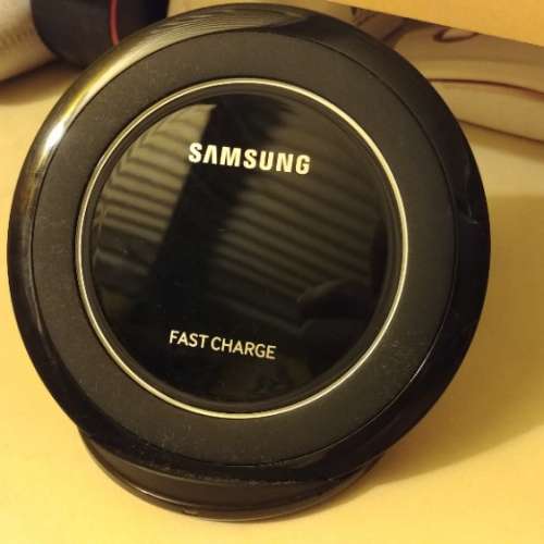 Samsung Fast Wireless Charger EP-NG930 9V快充 原裝無線充電器一個