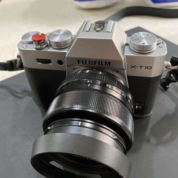 Fujiflim xt10 silver body + Fujinon 35mm F1.4