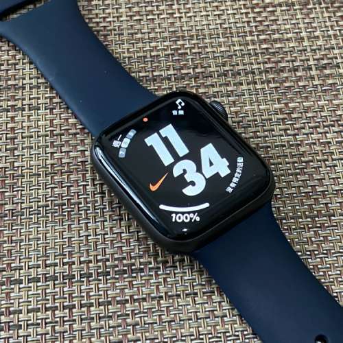 95% New Apple Watch Nike+ Series 4 S4 44MM 4G LTE 有盒冇單