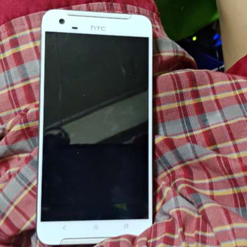 HTC One X 9 Dual LTE  5.5 寸3+32八核 可入記憶卡 Android 6.0有NFC 有4k拍攝 快充...