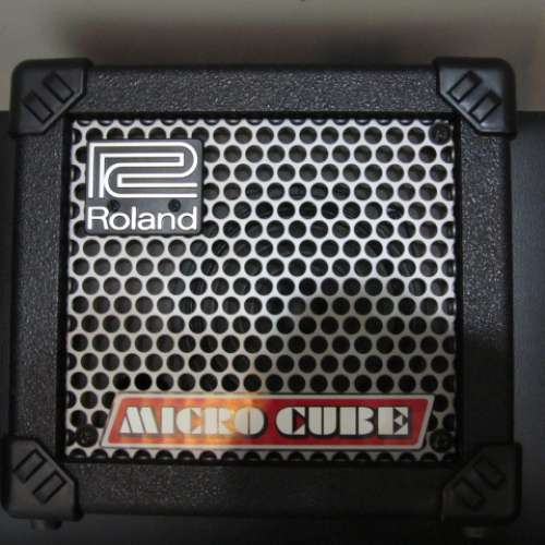 Roland micro cube   可室內, 外兩用+ charger