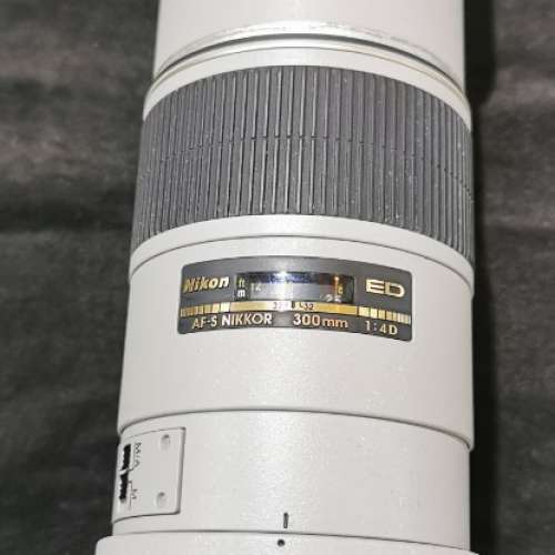 Nikon 300/4 AF-s D 特別版白色