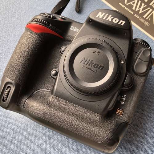 90% New Nikon D3s Body  (hong good with yellow paper)