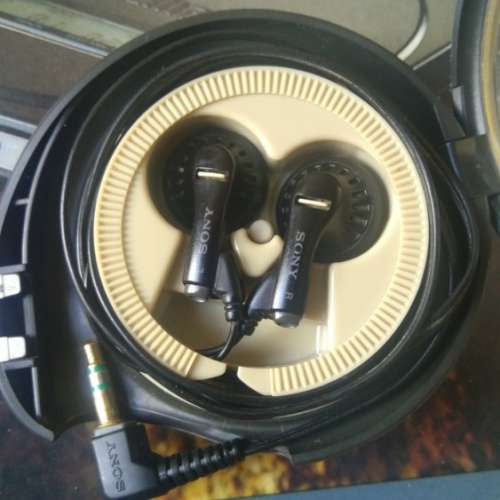 E472 Earphones Sony Mdr E472 經典sony E472 耳機- 二手或全新