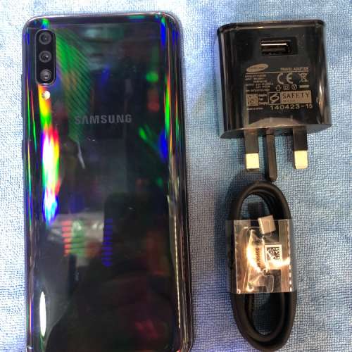 99%New Samsung A70 8+128GB 黑色 香港行貨 自用超值 超級新淨