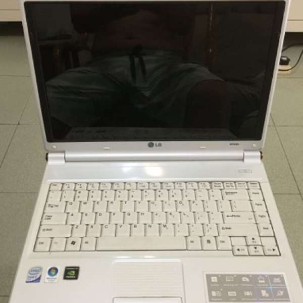 出售 二手 LG R410 手提電腦一部 (請看內文)  清屋價HK$78.00