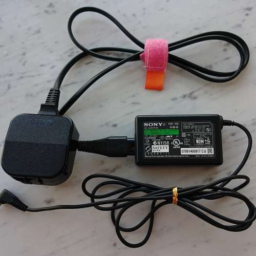 PSP1000 原裝正版行貨跟機火牛 充電器 AC Adaptor Charger 5V 2000mA ADP-597SR