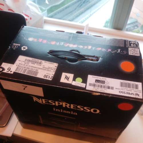全新未拆封Nespresso Inissia D40-SG-BK-NE 咖啡機 (黑色)