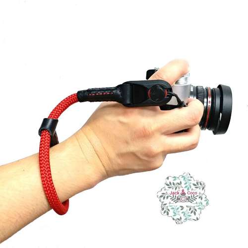 Jack & Coco Camera Starp Wrist 502