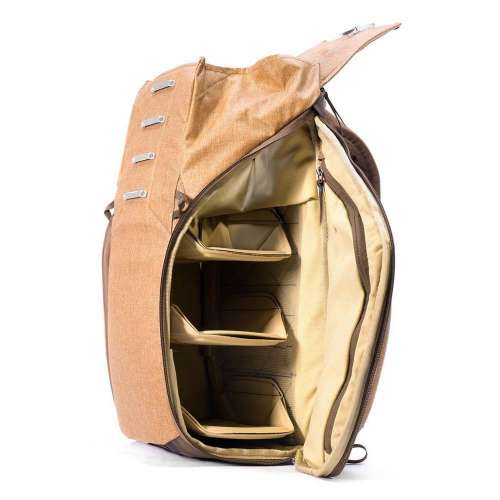 Peak Design Everyday Backpack tan colour 20L