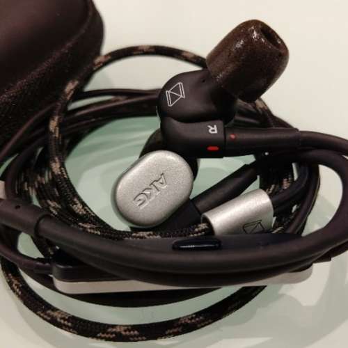 AKG N30 + headphone amp.