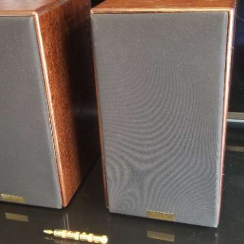 Xavian Joy speaker
