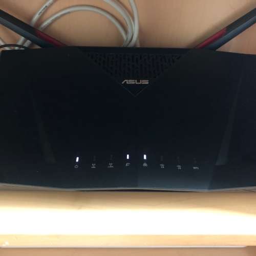 Asus華碩 RT-AC88U AC3100 WiFi Router (not Netgear / TPLink)