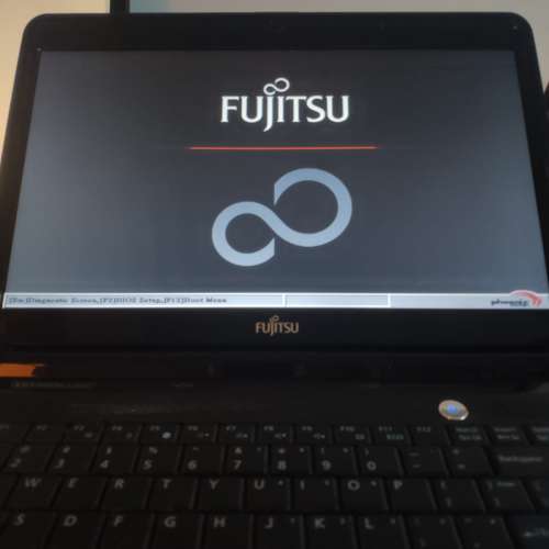 Fujitsu LH530 U1B (Intel Core i3-350M , No Harddisk)