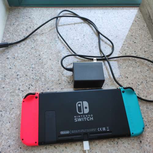 Switch 舊版水貨全套 可online, 連hdmi, 加三遊戲: diablo 3 mario 賽車 mario ody...