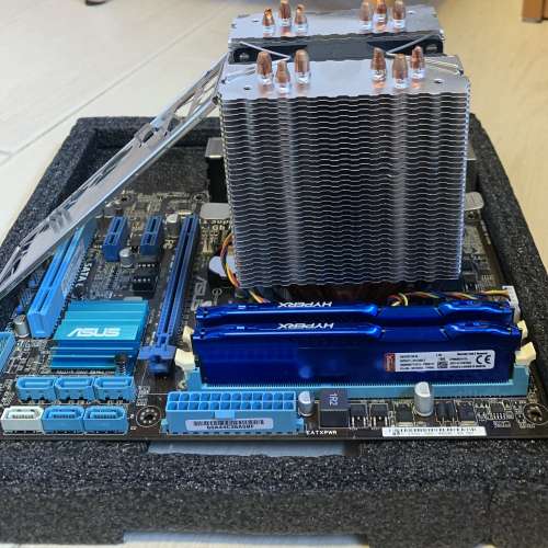 intel i7 3770+Asus P8B75-M (LGA1155)+KingstonHyperFury 8GB x 2 (DDR3 @ 1600MHz)