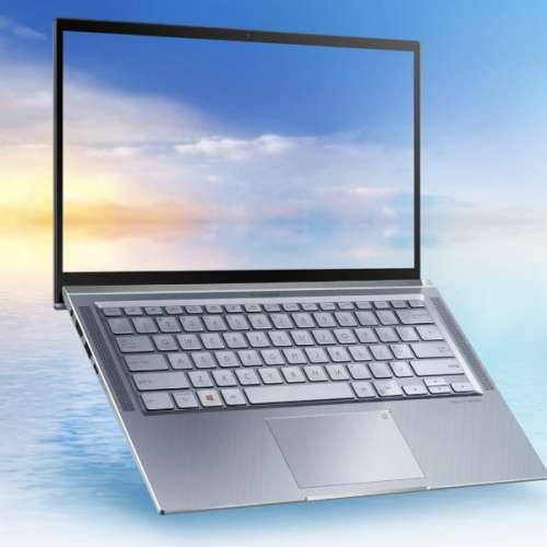 ASUS ZenBook 14 UX431F i7 8565u 8GB RAM 512 SSD
