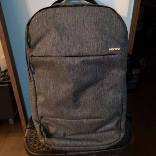 Incase City Backpack 灰色多層電腦袋/電腦背包/背囊
