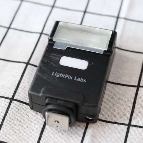 LightPix Labs Q20II Flash (相機閃光燈)