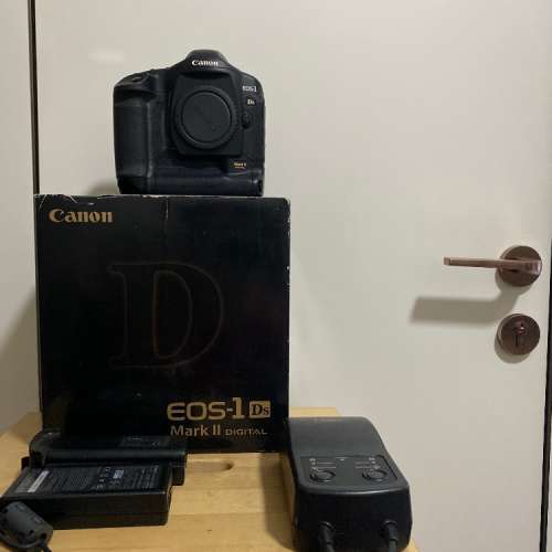 Canon 1Ds2